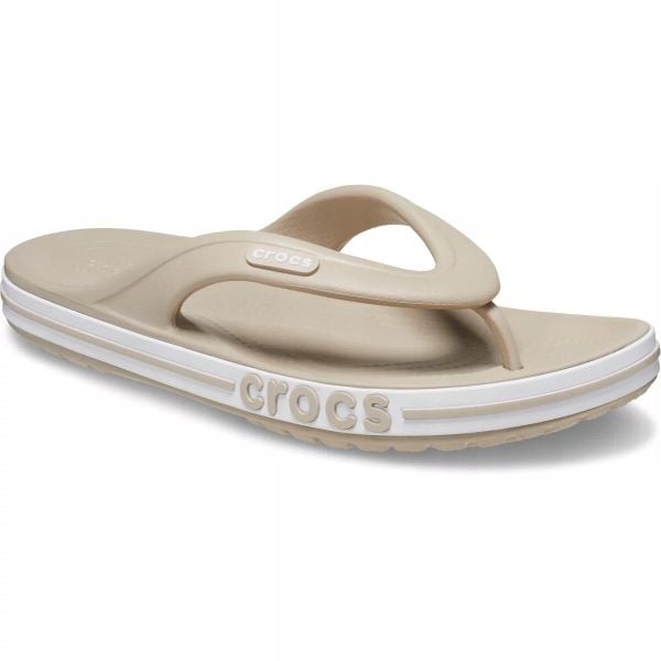 Japonki Dla Dorosłych Crocs Bayaband Flip. Białe klapki Crocs, bez wzorów, z materiału, bez obcasa. Za 119,99 zł.