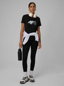 Legginsy fitness dzianinowe damskie. Czarne legginsy 4f, bez wzorów, z bawełny, długie. Za 99,99 zł.