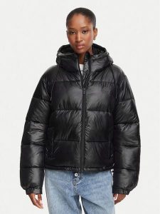 Kappa Kurtka zimowa Marlene 36226VW Czarny Comfort Fit. Czarne kurtki Kappa, na zimę, l, bez wzorów, z syntetyku, bez kaptura. Za 349,99 zł.