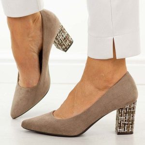 J.Brązowe mix czółenka damskie na słupku Sergio Leone Pb414. Brązowe czółenka Sergio Leone, bez wzorów, z jeansu, bez obcasa, na obcasie, bez zapięcia. Za 169,00 zł.