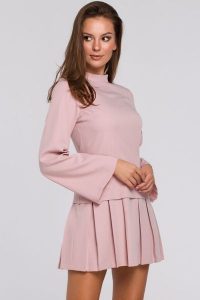 Elegancka sukienka mini z kontrafałdami różowa. Czerwone sukienki Sukienki.shop, l, bez wzorów, eleganckie, bez kołnierzyka, bez ramiączek, mini, rozkloszowane. W wyprzedaży za 195,00 zł.