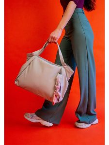 Fritzi aus Preußen Shopper bag "Sky" w kolorze szarym - 48 x 30 x 14 cm rozmiar: onesize. Szare shopper bag Fritzi aus Preußen, bez wzorów, z materiału, na ramię, bez dodatków. Za 144,58 zł.