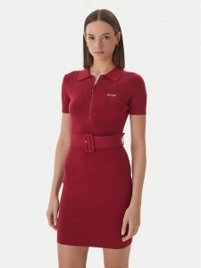 Guess Sukienka dzianinowa V6RK08 Z4642 Bordowy Slim Fit. Czerwone sukienki Guess, xs, z aplikacjami, z dzianiny, bez kołnierzyka, bez ramiączek. Za 569,99 zł.