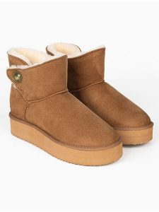ISLAND BOOT Botki zimowe "Catalina" w kolorze jasnobrązowym rozmiar: 38. Brązowe botki Island Boot, na zimę, bez wzorów, bez obcasa, bez zapięcia. Za 219,60 zł.