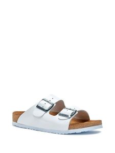 Comfortfusse Skórzane klapki w kolorze białym rozmiar: 38. Białe klapki Comfortfüße, bez wzorów, ze skóry, z otwartym noskiem, bez obcasa. Za 260,99 zł.