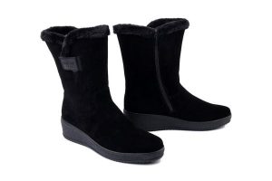 RIEKER Y4456-00 black, botki damskie. Czarne botki Rieker, bez wzorów, bez obcasa, na koturnie, bez zapięcia. Za 439,90 zł.