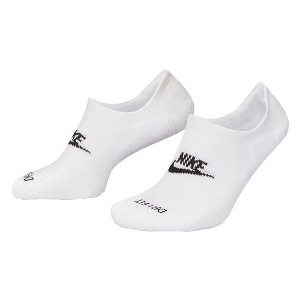 Skarpety Unisex Dla Dorosłych Everyday Plus Z Amortyzacją (zestaw 3 Sztuk). Białe skarpetki Nike, bez wzorów. Za 125,99 zł.