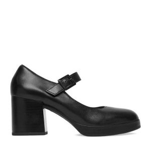 Czółenka Lasocki. Czarne czółenka Lasocki, bez wzorów, bez obcasa, bez zapięcia. Za 239,99 zł.