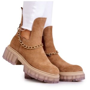 Modne Zamszowe Botki Z Wycięciem Camel Forget Me brązowe. Brązowe botki bez wzorów, z gumy, bez obcasa, na obcasie, bez zapięcia. Za 421,47 zł.