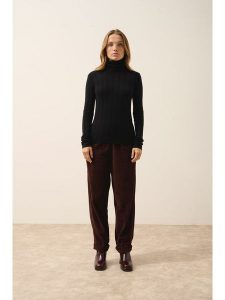 Just Cashmere Kaszmirowy golf "Serelith" w kolorze czarnym rozmiar: XL. Czarne golfy Just Cashmere, bez wzorów, z kaszmiru. Za 471,80 zł.