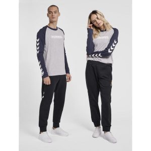 Koszulka z długim rękawem Hummel Legacy Blocked. Szare bluzki Hummel, xs, bez wzorów, sportowe, bez kołnierzyka, bez ramiączek. Za 136,00 zł.