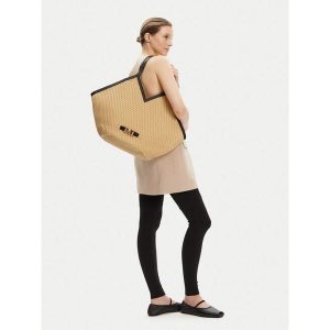 Torebka Max Mara Beachwear. Brązowe torebki klasyczne Max Mara Beachwear, bez wzorów, bez dodatków. Za 678,99 zł.