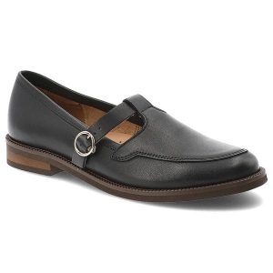 Czarne Półbuty Armodo Eleganckie Obuwie Damskie. Czarne półbuty Armodo, bez wzorów, z jeansu, z okrągłym noskiem, bez obcasa, bez zapięcia. Za 373,99 zł.