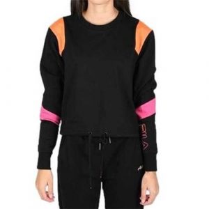 Bluza sportowa damska Fila Pita Cropped Crew W. Białe bluzy Fila, m, bez wzorów, bez kaptura. Za 186,00 zł.