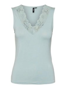 Vero Moda Top w kolorze błękitnym rozmiar: XL. Niebieskie topy Vero Moda, s, bez wzorów, z koronki, klasyczne, bez kołnierzyka, bez ramiączek. Za 66,31 zł.