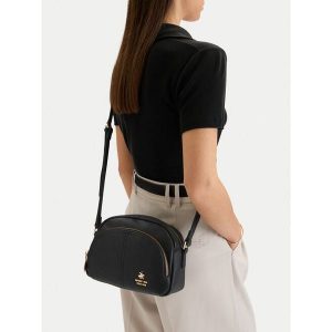 Torebka Beverly Hills Polo Club. Czarne listonoszki Beverly Hills Polo Club, bez wzorów, bez dodatków. Za 199,99 zł.