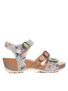 Laura Vita Sandały Daphneo 02 Beżowy. Brązowe sandały LAURA VITA, bez wzorów, ze skóry, bez obcasa, na koturnie, bez zapięcia. Za 439,99 zł.