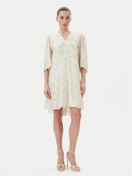 Bruuns Bazaar Sukienka koktajlowa BBW4579 Beżowy Regular Fit. Brązowe kombinezony Bruuns Bazaar, bez wzorów, z wiskozy, wizytowe, bez kołnierzyka, bez ramiączek. Za 359,99 zł.