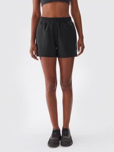 4F Szorty sportowe w kolorze czarnym rozmiar: XL. Czarne spodenki sportowe 4f, xl, bez wzorów, z materiału, outdoorowe. Za 92,21 zł.