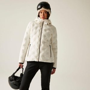 Kurtka narciarska damska z membraną Enfold Dare 2b. Białe kurtki Dare 2b, na zimę, bez wzorów, z tkaniny, bez kaptura, narciarskie. Za 406,85 zł.