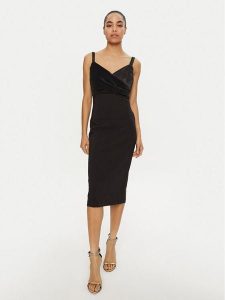 Rinascimento Sukienka koktajlowa CFC0019703002 Czarny Slim Fit. Czarne kombinezony Rinascimento, m, bez wzorów, z syntetyku, wizytowe, bez kołnierzyka, bez ramiączek. Za 439,99 zł.