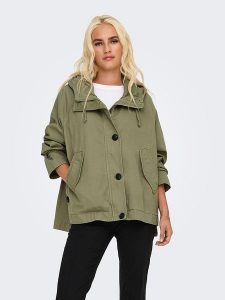ONLY Parka w kolorze khaki rozmiar: M. Brązowe płaszcze ONLY, m, bez wzorów, bez kaptura. Za 184,46 zł.