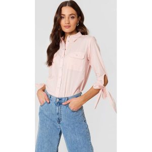 Rut&Circle Koszula z kieszonkami Nicole - Pink. Koszule marki Rut&Circle. W wyprzedaży za 60,97 zł.