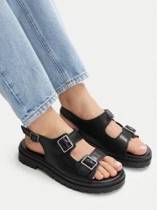 G-Star Raw Sandały CEO-WI34-3310-18608 Czarny. Czarne sandały G-Star, bez wzorów, ze skóry, bez obcasa, na płaskiej podeszwie, bez zapięcia. Za 149,99 zł.