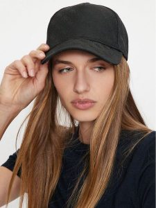 Guess Czapka z daszkiem AW5184 POL03 Czarny. Czarne czapki Guess, z aplikacjami, z materiału. Za 109,99 zł.