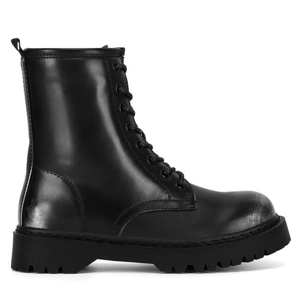 Trzewiki Jenny Fairy. Czarne botki Jenny Fairy, bez wzorów, bez obcasa, na płaskiej podeszwie, bez zapięcia. Za 129,99 zł.