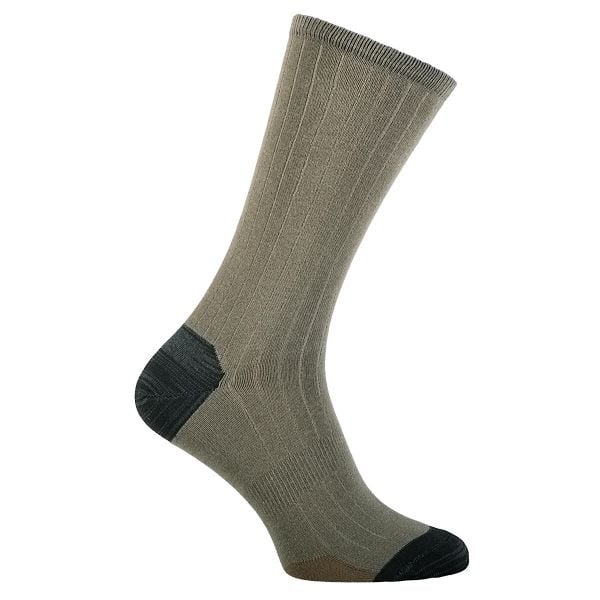 Skarpety myśliwskie unisex Tagart TRAPER PRO letnie wzmocnione kevlarem. Zielone skarpetki tagart, bez wzorów. W wyprzedaży za 38,25 zł.