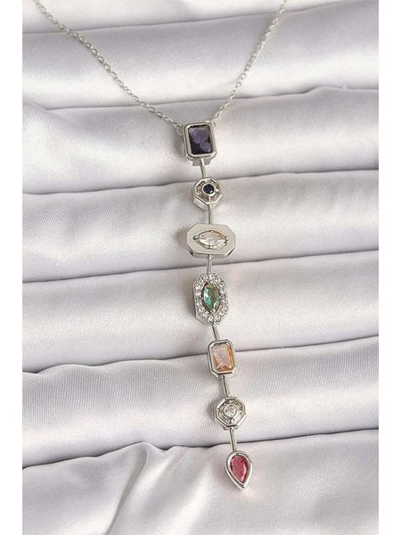 Lodie Silver Naszyjnik z cyrkoniami - dł. 45 cm rozmiar: onesize. Szare naszyjniki Lodie Silver, z cyrkonią, z mosiądzu. Za 65,38 zł.