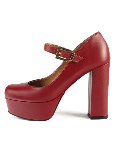 Loft37 Skórzane czółenka w kolorze czerwonym z paskiem rozmiar: 41. Czerwone czółenka Loft37, bez wzorów, bez obcasa, bez zapięcia. Za 448,99 zł.