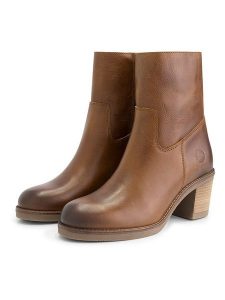 TRAVELIN' Skórzane botki "Meneac" w kolorze jasnobrązowym rozmiar: 38. Brązowe botki Travelin', bez wzorów, bez obcasa, bez zapięcia. Za 197,17 zł.