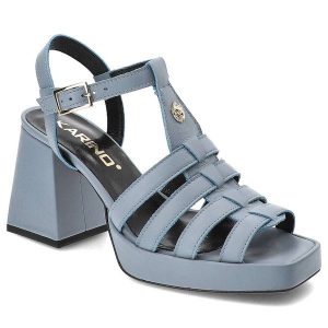 Niebieskie Sandały Karino Eleganckie Skórzane Buty. Niebieskie sandały Karino, bez wzorów, ze skóry, bez obcasa, na obcasie, bez zapięcia. Za 349,00 zł.