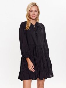 Seafolly Sukienka codzienna Corsica 54897-DR Czarny Regular Fit. Czarne kombinezony Seafolly, bez wzorów, z bawełny, bez kołnierzyka, bez ramiączek. Za 439,99 zł.