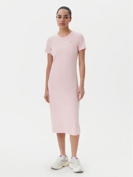 Tommy Jeans Sukienka codzienna DW0DW19721 Różowy Slim Fit. Czerwone kombinezony Tommy Jeans, m, bez wzorów, z jeansu, bez kołnierzyka, bez ramiączek. Za 159,99 zł.