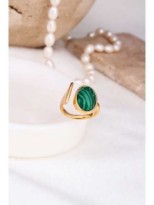 Pierres delicates Pozłacany pierścionek z malachitem rozmiar: onesize. Żółte pierścionki Pierres delicates, z malachitem, pozłacane. Za 104,39 zł.