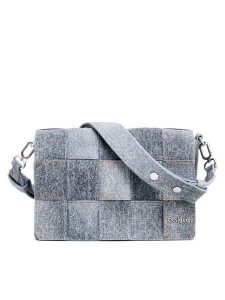 Desigual Torebka Yoko 25SAXP47 Szary. Szare torebki klasyczne Desigual, bez wzorów, ze skóry, bez dodatków. Za 199,99 zł.
