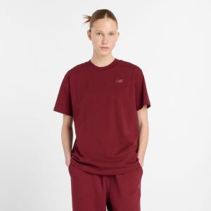 Koszulka damska New Balance WT41501MHB – bordowa. Czerwone bluzki New Balance, m, bez wzorów, z materiału, eleganckie, bez kołnierzyka, bez ramiączek. Za 169,99 zł.