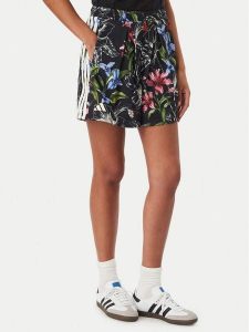 Adidas Szorty sportowe Farm Rio KR0255 Kolorowy Loose Fit. Spodenki sportowe ADIDAS, s, bez wzorów, z syntetyku. Za 279,99 zł.