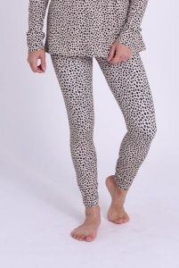 Legginsy damskie Cheetah Baselayer. Czarne legginsy OOSC, bez wzorów, z materiału, długie. Za 269,99 zł.