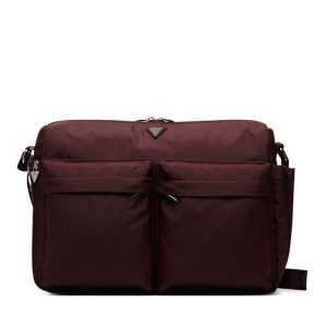Torebka Guess. Czerwone torebki klasyczne Guess, z aplikacjami, bez dodatków. Za 344,99 zł.