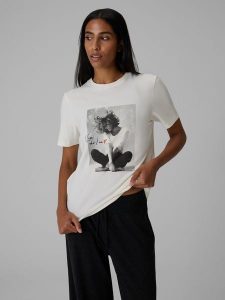 4F T-shirt relaxed z nadrukiem damski - kremowy XL. Białe t-shirty 4f, m, bez wzorów, z bawełny, bez kołnierzyka, bez ramiączek. Za 79,99 zł.