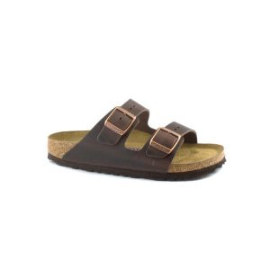 Klapki unisex Birkenstock Arizona WB. Brązowe klapki Birkenstock, bez wzorów, z materiału, bez obcasa. Za 449,00 zł.