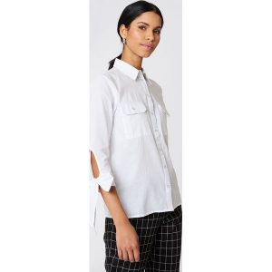 Rut&Circle Koszula z kieszonkami Nicole - White. Koszule marki Rut&Circle. W wyprzedaży za 60,97 zł.