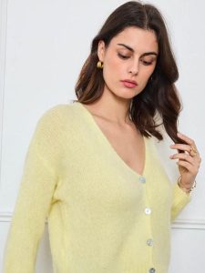 CXL by Christian Lacroix Kardigan w kolorze żółtym rozmiar: onesize. Żółte kardigany CXL by Christian Lacroix, z wełny. Za 173,99 zł.