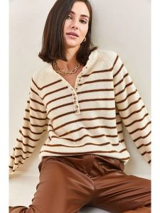 Happiness Istanbul Sweter w kolorze beżowym rozmiar: onesize. Brązowe swetry oversize Happiness Istanbul, bez wzorów, bez ramiączek. Za 105,14 zł.