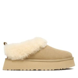 Śniegowce Ugg. Brązowe buty zimowe Ugg, bez obcasa, bez zapięcia. Za 719,99 zł.