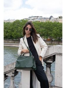 Maison héritage PARIS Skórzany shopper bag "Emerald" w kolorze ciemnozielonym - 42 x 28 x 22 cm rozmiar: onesize. Zielone shopper bag Maison héritage PARIS, bez wzorów, z materiału, przez ramię, bez dodatków. Za 426,99 zł.